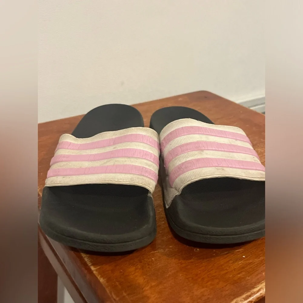 Adidas Navy Blue, Pink, & White Slides Slip-on Sandals Girls Size 4